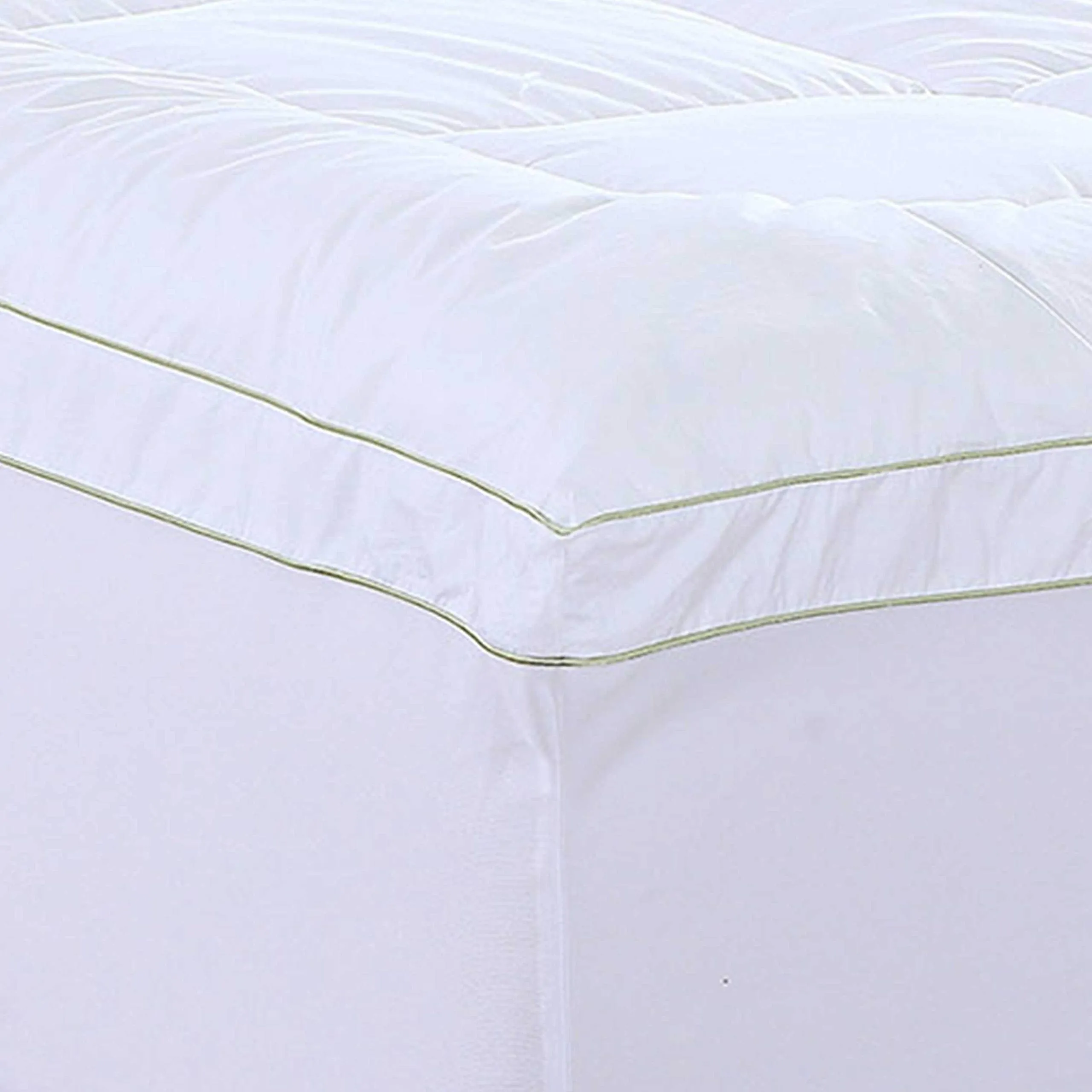18" Square Quilted Accent King Piping Mattress Pad With Fitted Cover